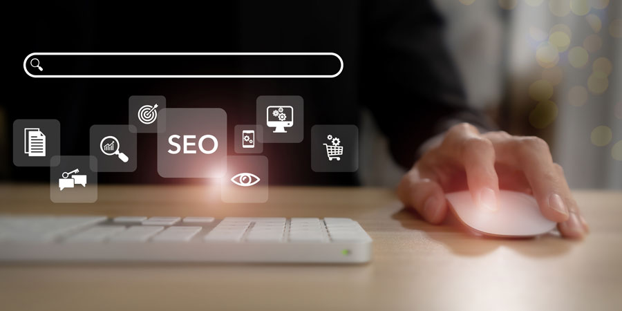 seo marketing clavier avec main